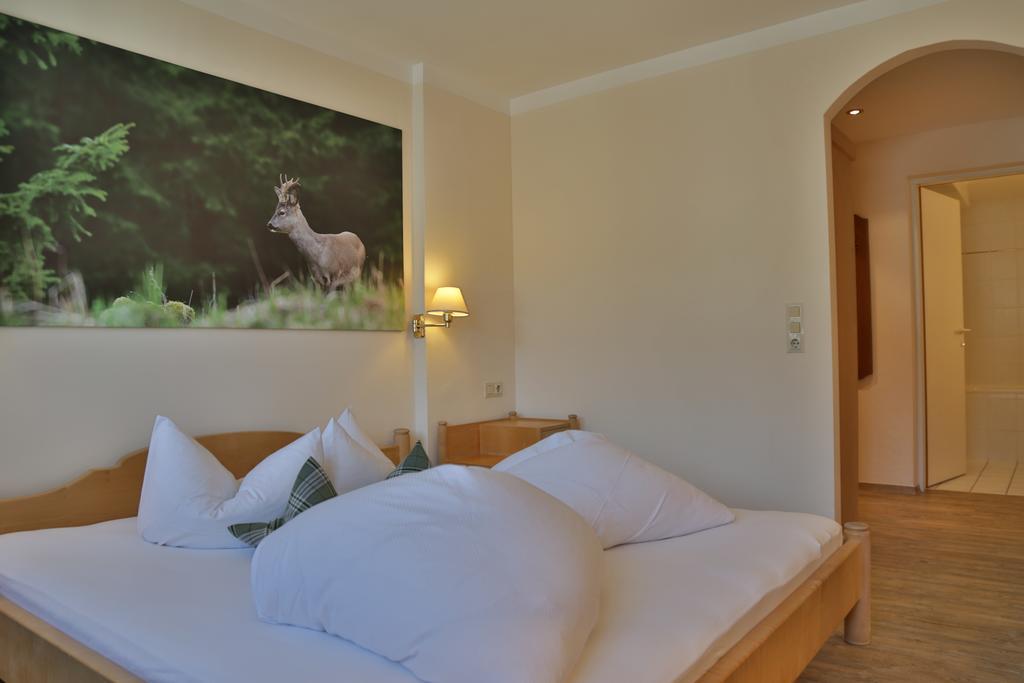 Pension Gletscherblick Fulpmes Rum bild